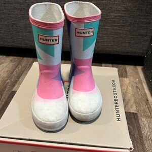 Hunter Kids' Pink and Blue Patterned Boots